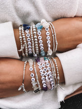 Load image into Gallery viewer, Mother of Pearl Crystal Bracelet