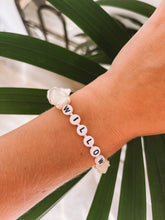 Load image into Gallery viewer, Mother of Pearl Crystal Bracelet